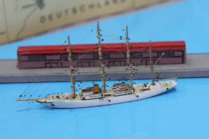 4-Mast Bark "Sea Cloud" (1 St.) CAY 1979 Luna 93